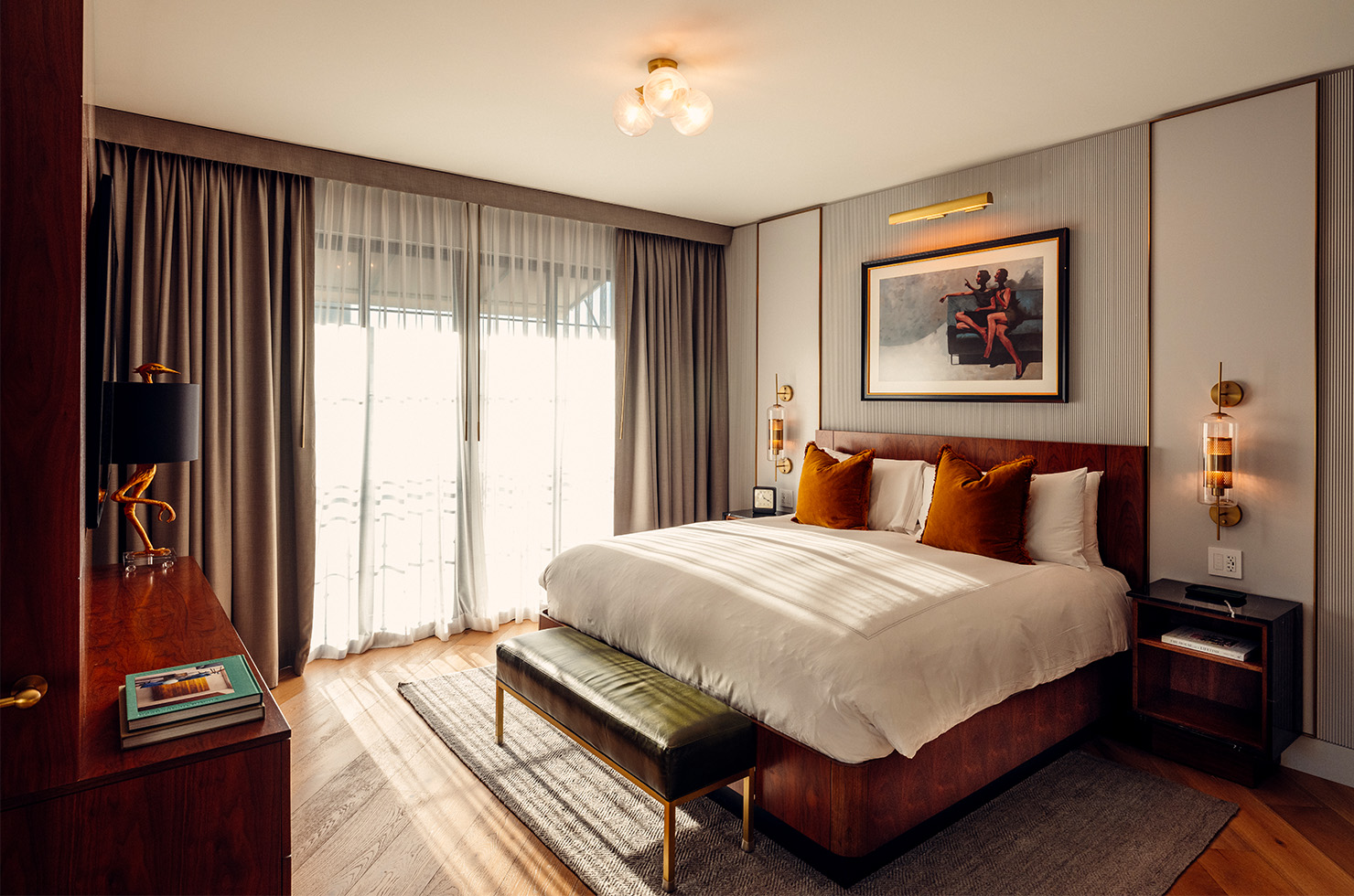 Guest room with room service
