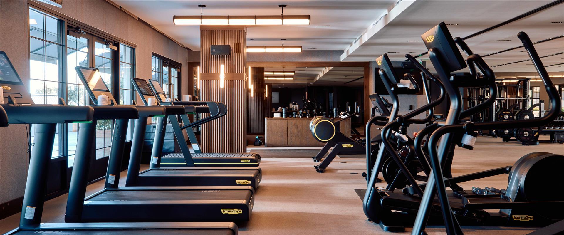 Top fitness gym in Phoenix The Global Ambassador Phoenix, AZ